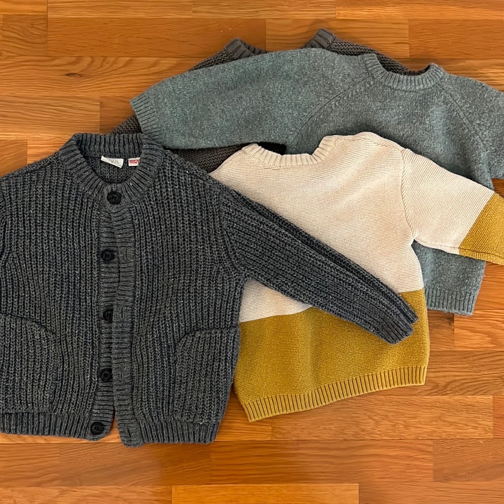 Bundle of 4 ZARA sweaters size 3-4